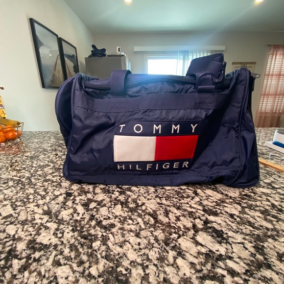 Tommy Hilfiger Navy Blue Duffel Bag - Picture 2 of 9